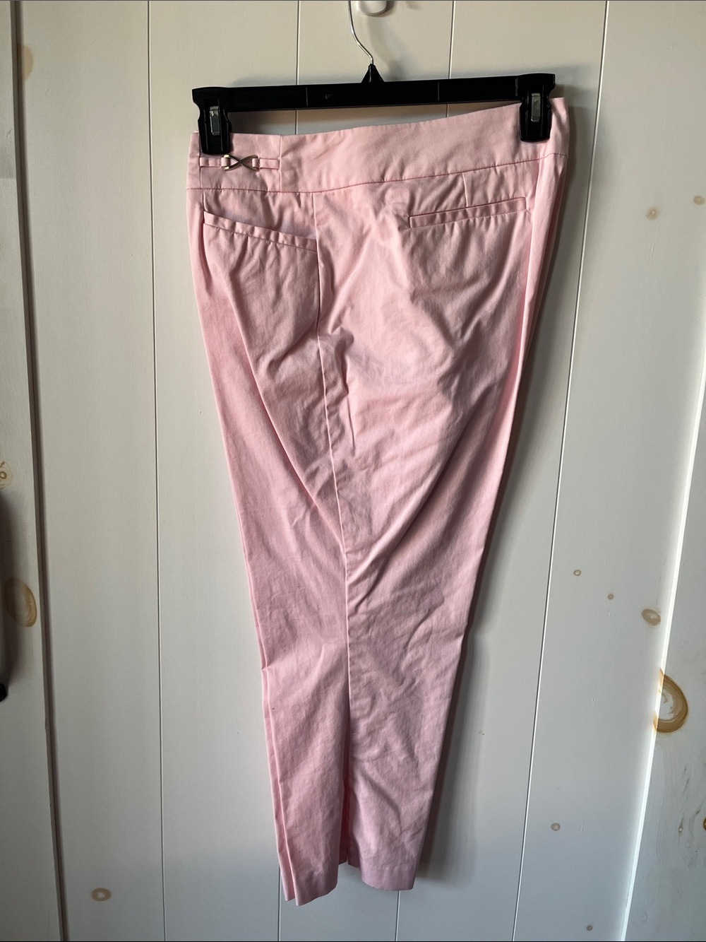 Women's Pastel Pink Capri Pants with Sleek Front Detail